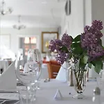 Ballen Hotel