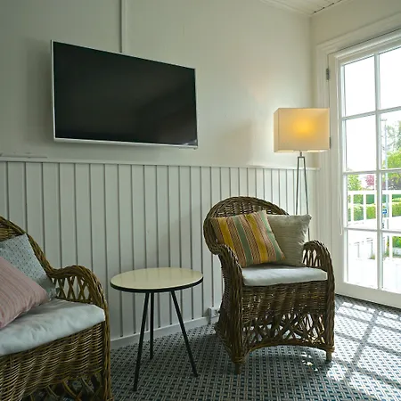 Hotel Ballen Tranebjerg