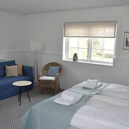 Hotel Ballen Tranebjerg