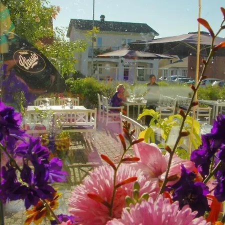 Hotel Ballen Tranebjerg